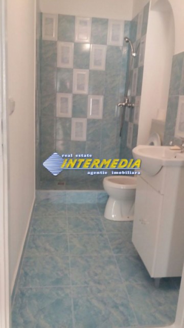 spatiu-comercial-finisat-de-vanzare-in-cetate-5